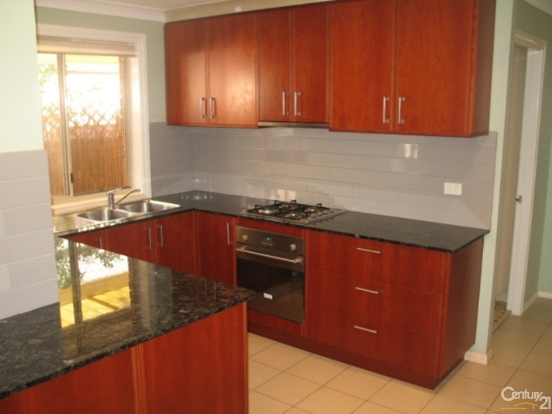 10 Cycas Place, Stanhope Gardens NSW 2768