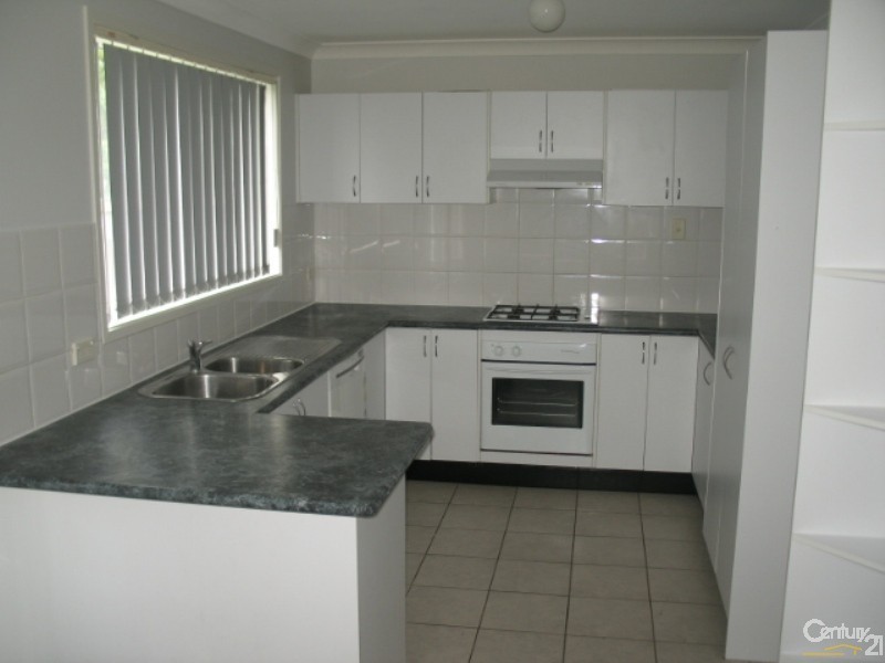 33 Yellowgum Ave, Rouse Hill NSW 2155