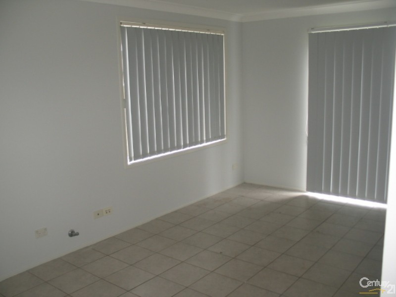 33 Yellowgum Ave, Rouse Hill NSW 2155