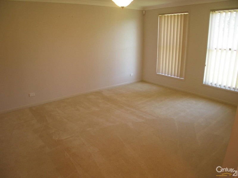 30 Wilkins Ave, Beaumont Hills NSW 2155