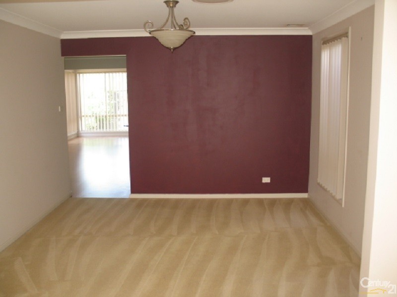 30 Wilkins Ave, Beaumont Hills NSW 2155