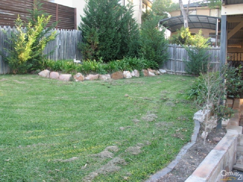 6 Hyatt Close, Rouse Hill NSW 2155