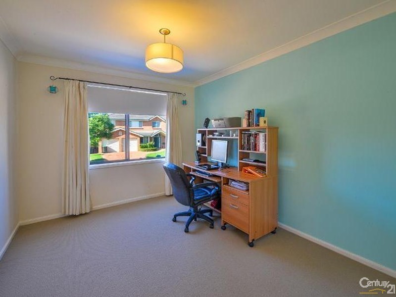 6 Berrimilla Way, Beaumont Hills NSW 2155