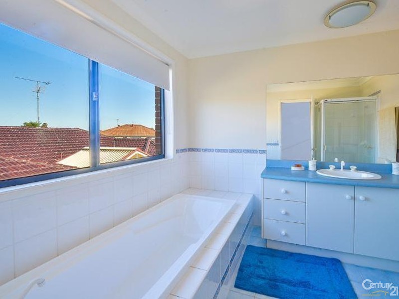 6 Berrimilla Way, Beaumont Hills NSW 2155