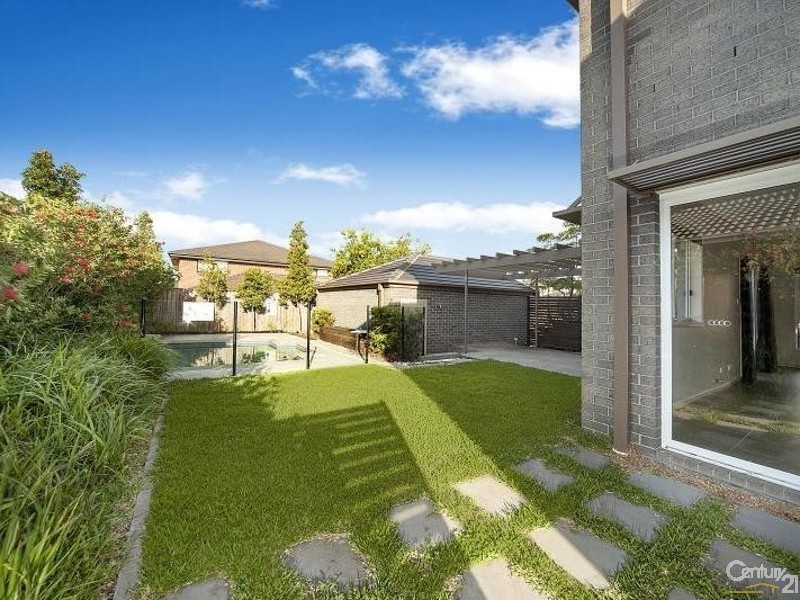 5 Bellcast Rd, Rouse Hill NSW 2155