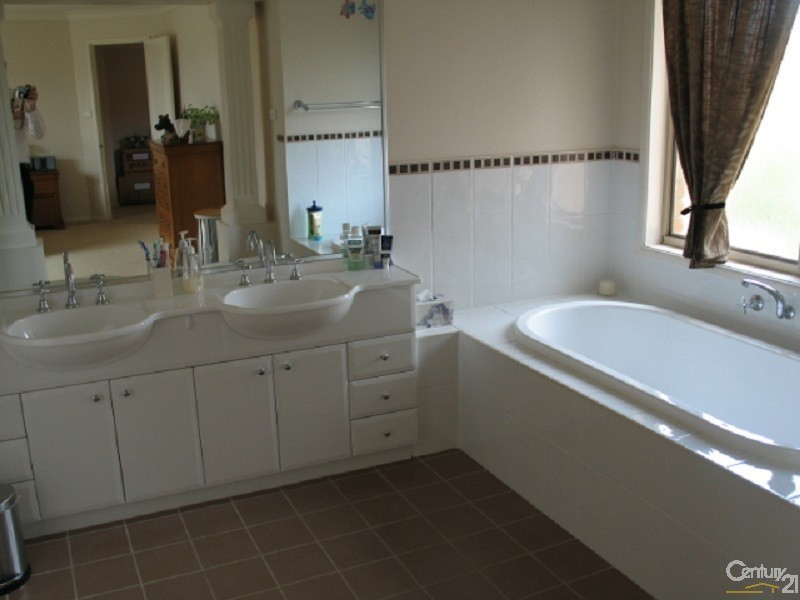 6 Janan Close, Kellyville NSW 2155