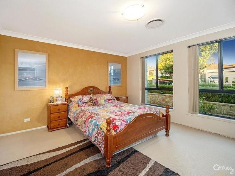 6 Blue Bell Cct, Kellyville NSW 2155