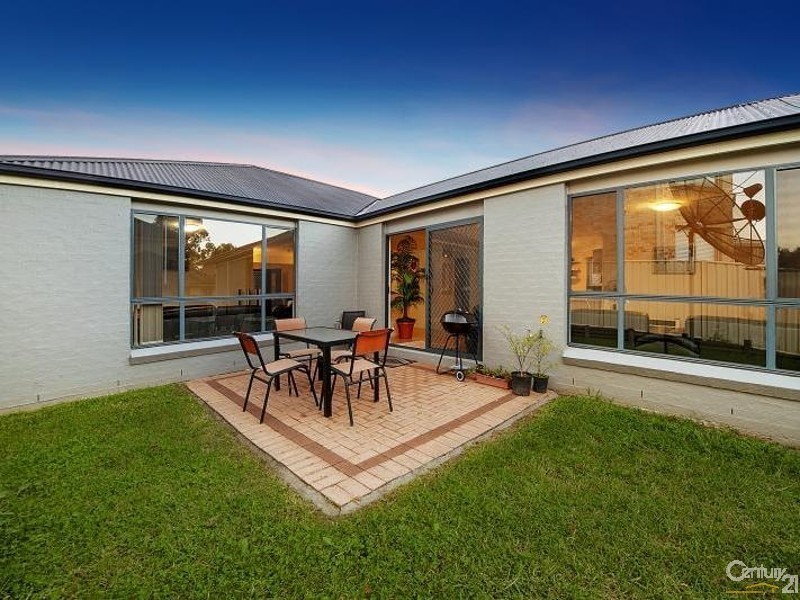 6 Blue Bell Cct, Kellyville NSW 2155
