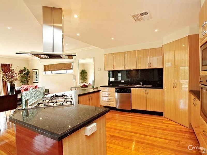 65 Riveroak Cct, Kellyville NSW 2155