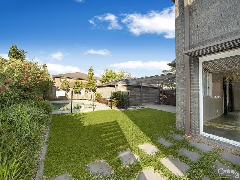 5 Bellcast Rd, Rouse Hill NSW 2155