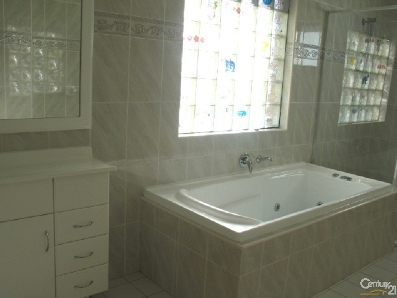 8 Bindaree Place, Kellyville NSW 2155