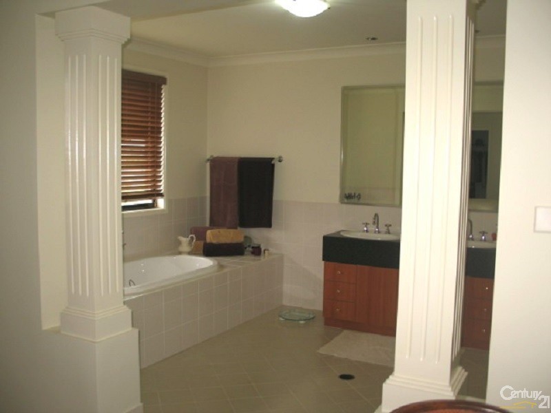 132 Perfection Ave, Stanhope Gardens NSW 2768