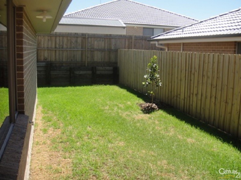 26 Adelong Pde, The Ponds NSW 2769