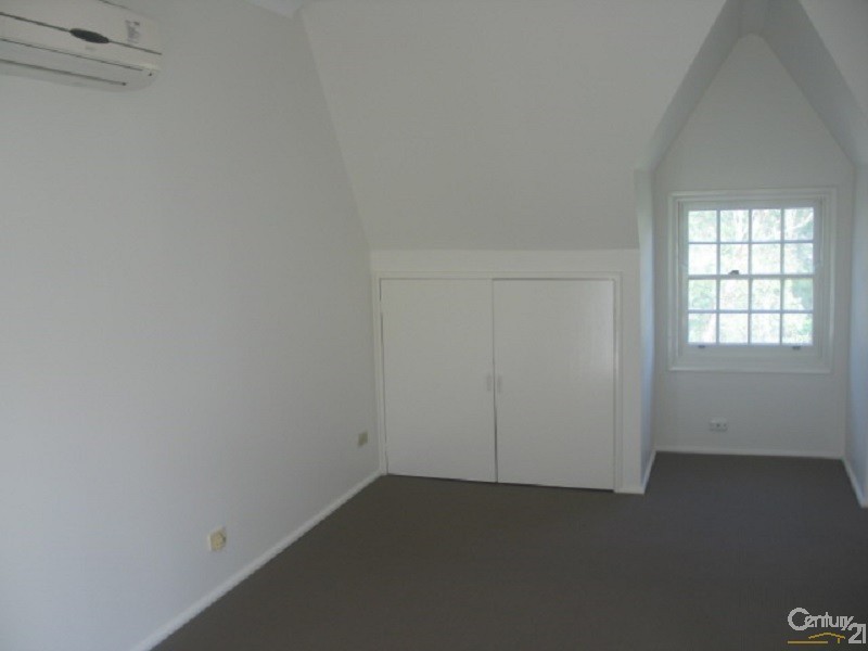 38 Balmoral Rd, Kellyville NSW 2155