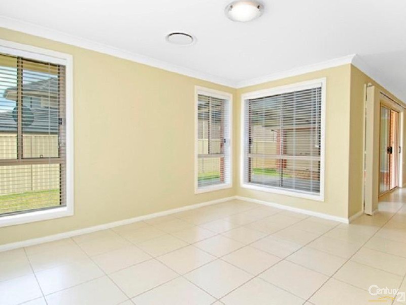 34 Fairlie St, Kellyville Ridge NSW 2155