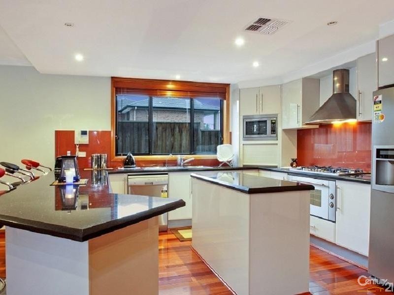 23 Glasshouse Rd, Beaumont Hills NSW 2155