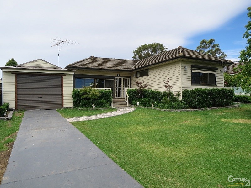 60 Gladstone Pde, Riverstone NSW 2765