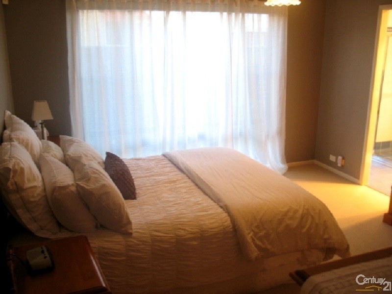 12 Yellowgum Ave, Rouse Hill NSW 2155