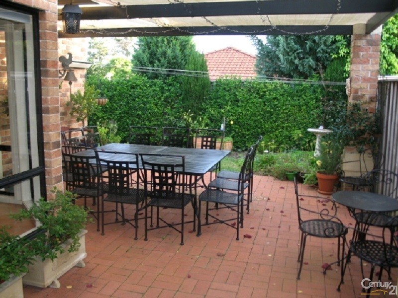 12 Yellowgum Ave, Rouse Hill NSW 2155