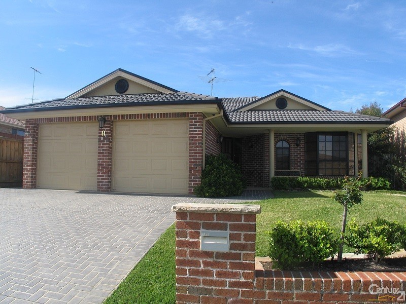 8 Taringa Ave, Kellyville NSW 2155