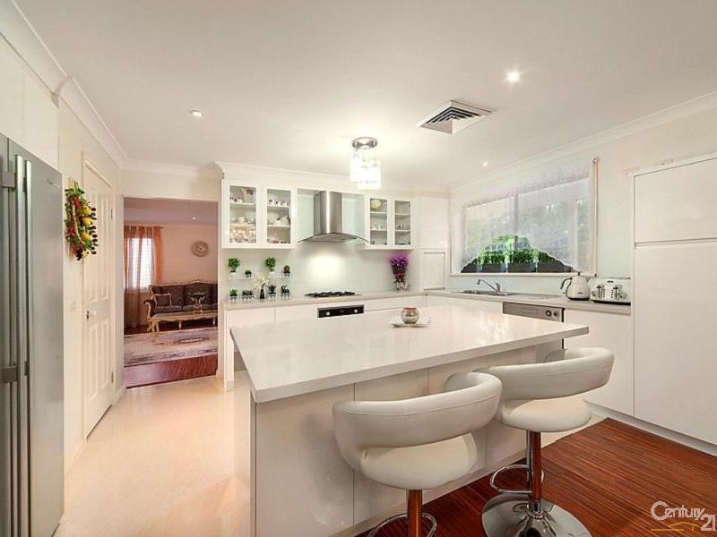 19 Perkins Drive, Kellyville NSW 2155