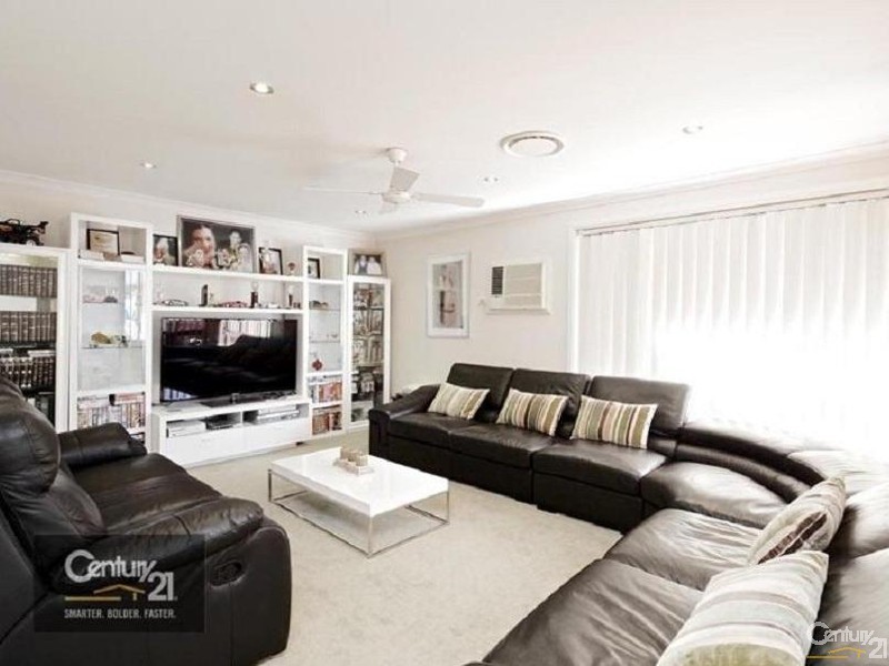 17 Wicklow Place, Rouse Hill NSW 2155