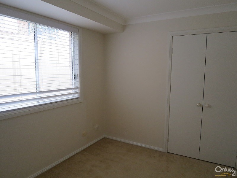 40 Sorrento Drive, Glenwood NSW 2768