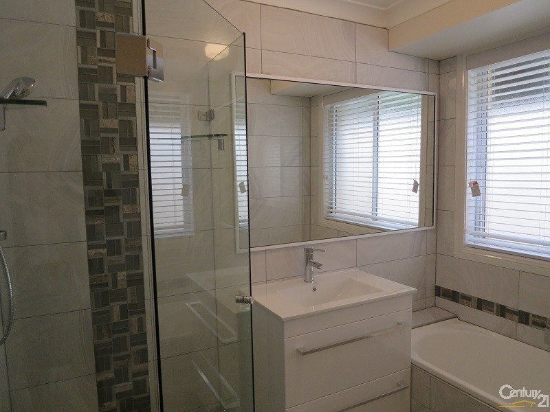 40 Sorrento Drive, Glenwood NSW 2768