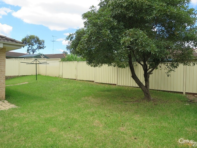 40 Sorrento Drive, Glenwood NSW 2768