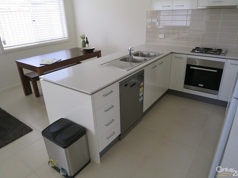 8 Well St, The Ponds NSW 2769