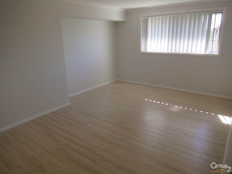 62 Cowper Ave, Quakers Hill NSW 2763