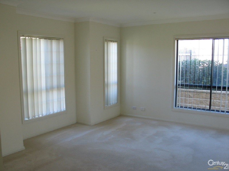 8 Meredith Ave, Kellyville NSW 2155