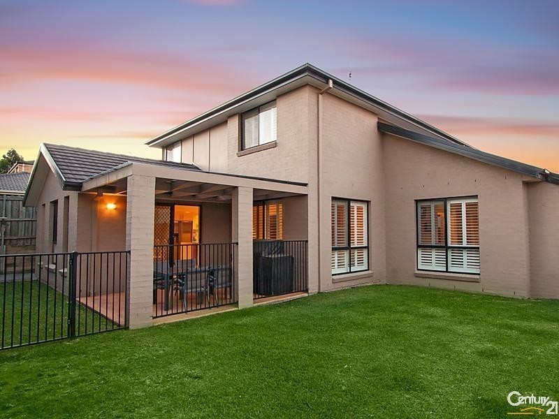 8 Hopkins Cct, Rouse Hill NSW 2155