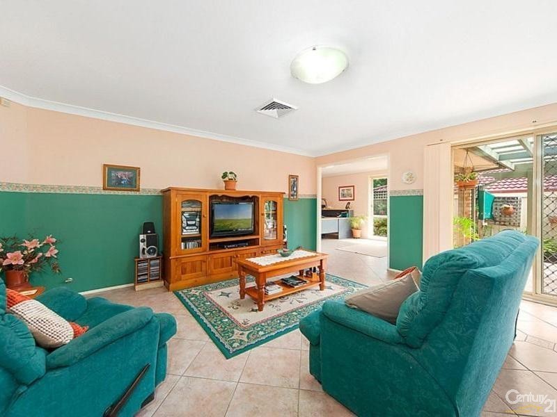 8 Joyce St, Glenwood NSW 2768