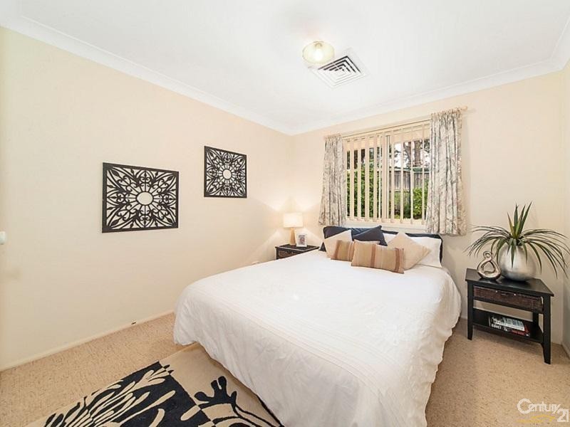 8 Joyce St, Glenwood NSW 2768