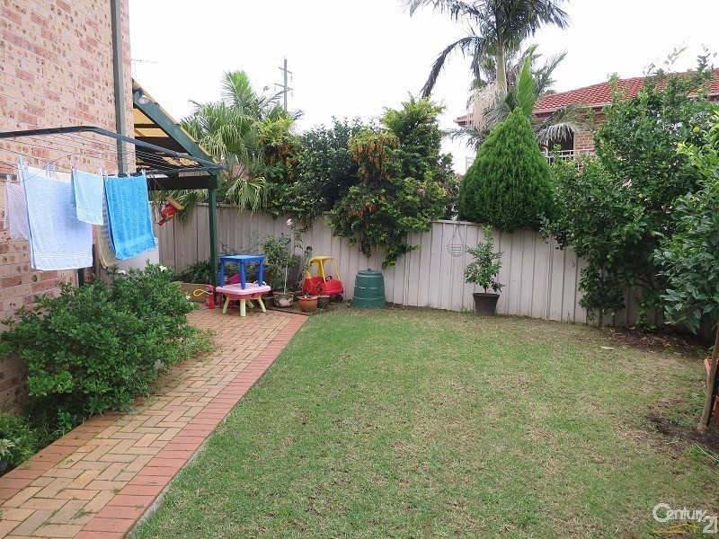 2/13 Maybush Cct, Schofields NSW 2762