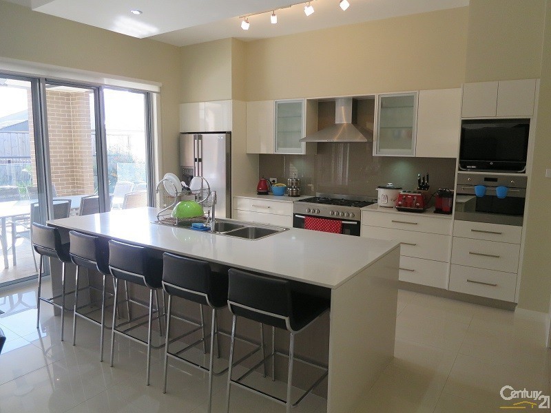 21 Balmoral Rd, Kellyville NSW 2155