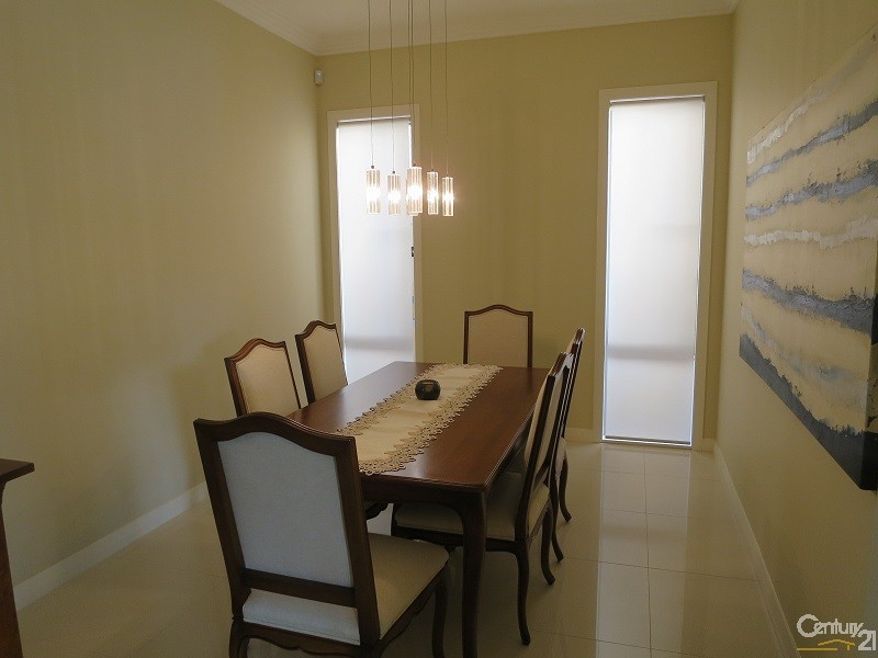 21 Balmoral Rd, Kellyville NSW 2155