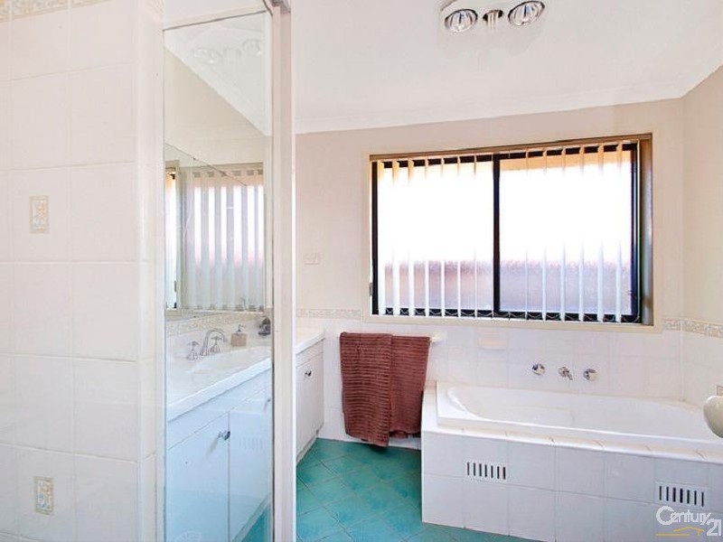 11 Pinehurst Ave, Rouse Hill NSW 2155