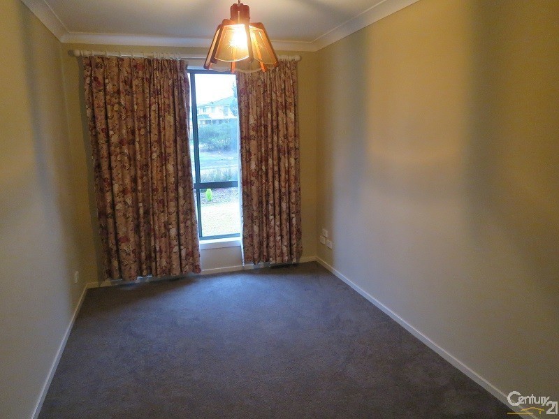 1/2 River Oak Cct, Kellyville NSW 2155