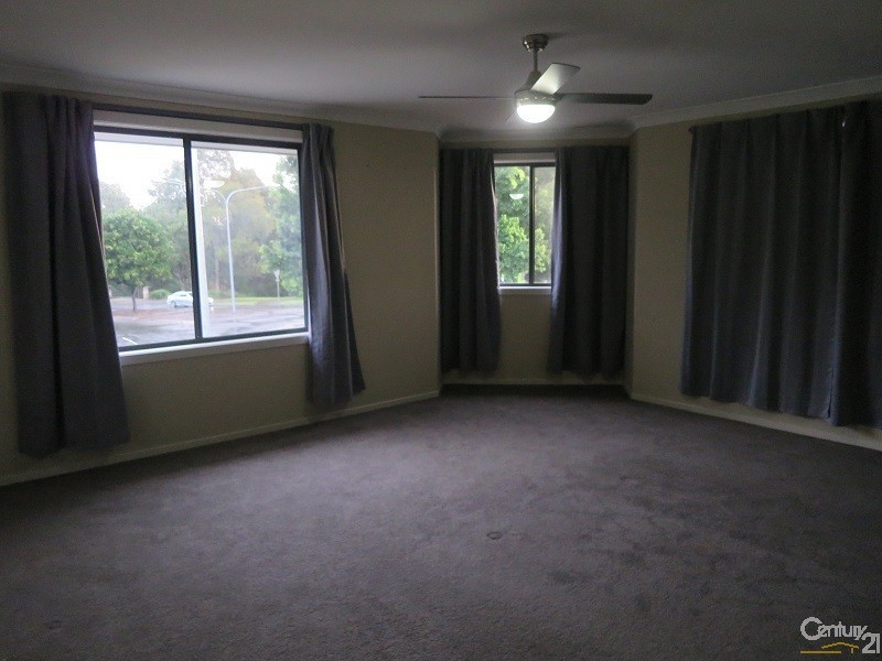 2/2 River Oak Cct, Kellyville NSW 2155