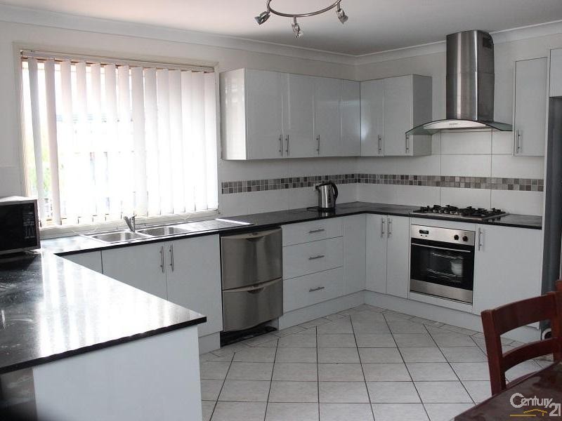 31 Lucas Cct, Kellyville NSW 2155