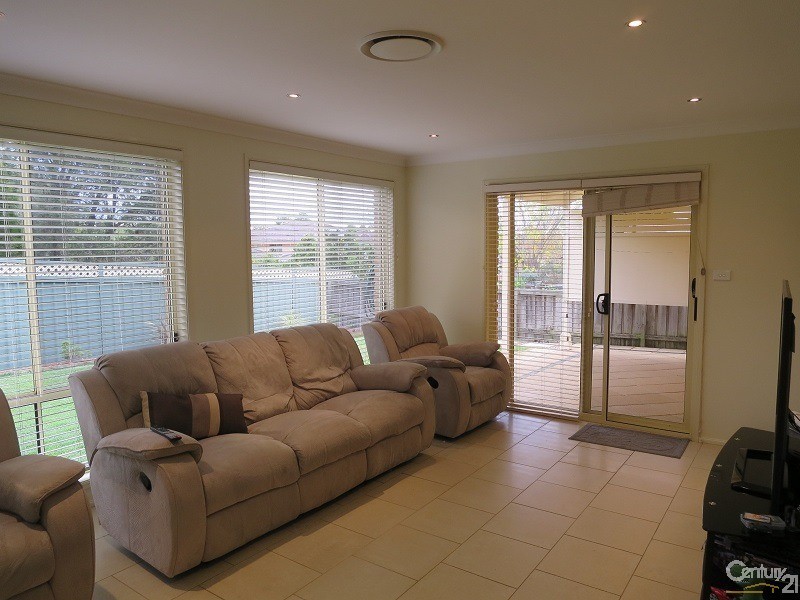 8 Botanical Drive, Kellyville NSW 2155