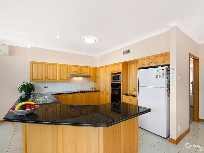 32 Glasshouse Road, Beaumont Hills NSW 2155