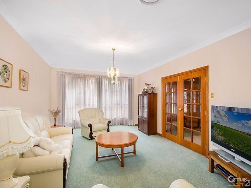 32 Glasshouse Road, Beaumont Hills NSW 2155