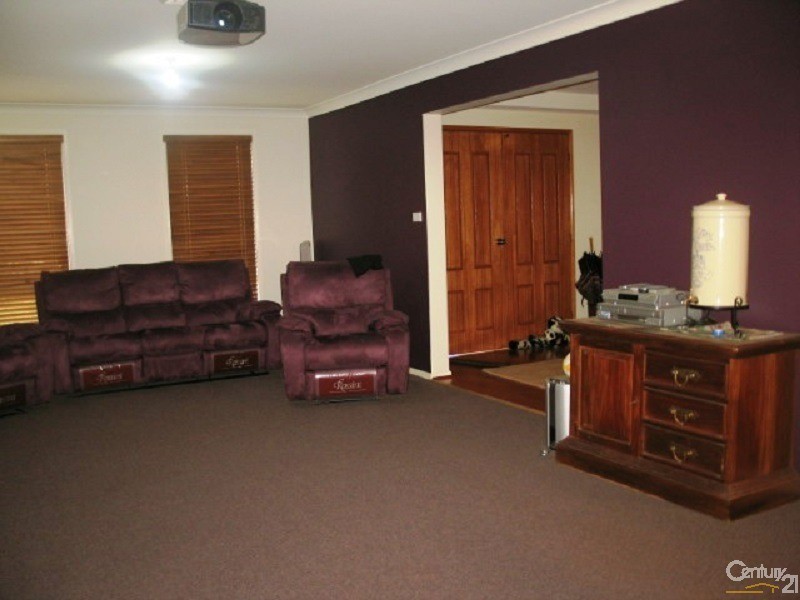 132 Perfection Ave, Stanhope Gardens NSW 2768