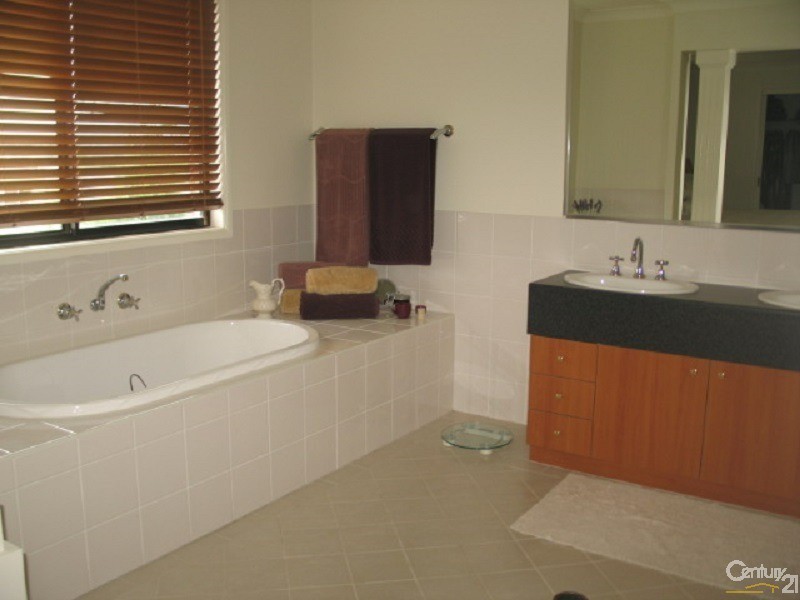 132 Perfection Ave, Stanhope Gardens NSW 2768