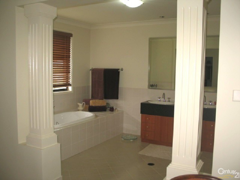 132 Perfection Ave, Stanhope Gardens NSW 2768