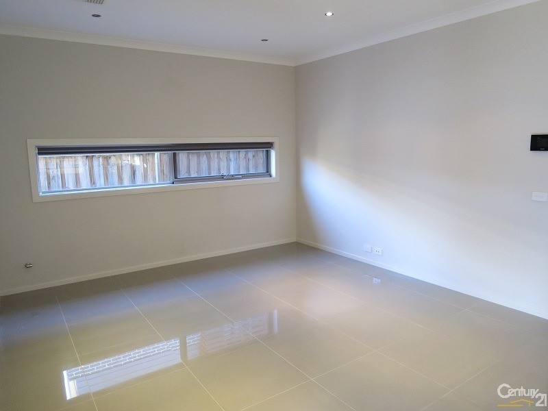 36 Freshwater Rd, Rouse Hill NSW 2155