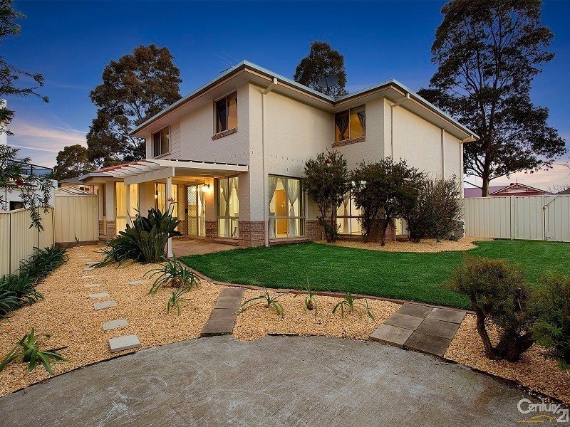 8 Perkins Drive, Kellyville NSW 2155